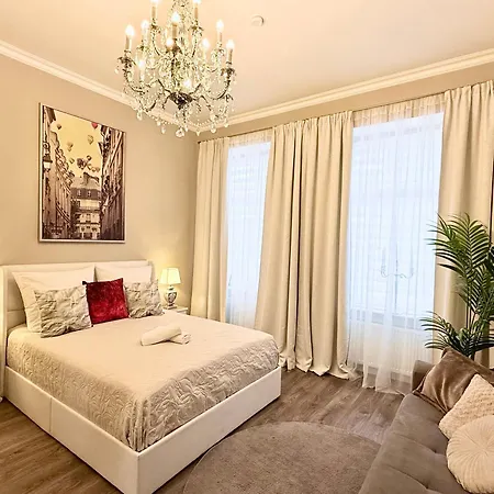 Elegant In A Classic Period Building In Oelberg وبرتال